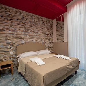 Camera standard con letto king size
